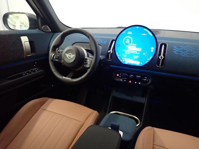 מיני קאנטרימן