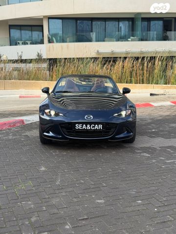 מודעת רכב מאזדה MX-5