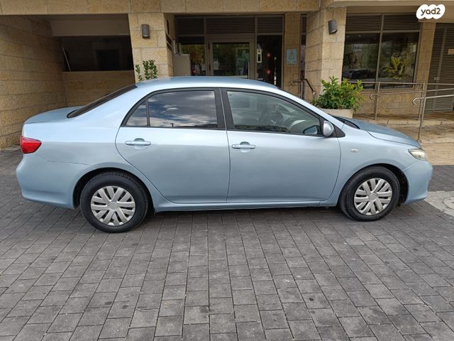 טויוטה קורולה