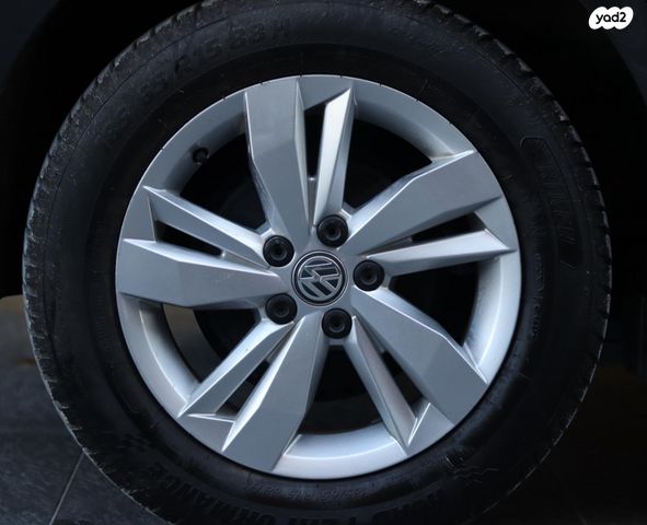 פולקסווגן פולו 