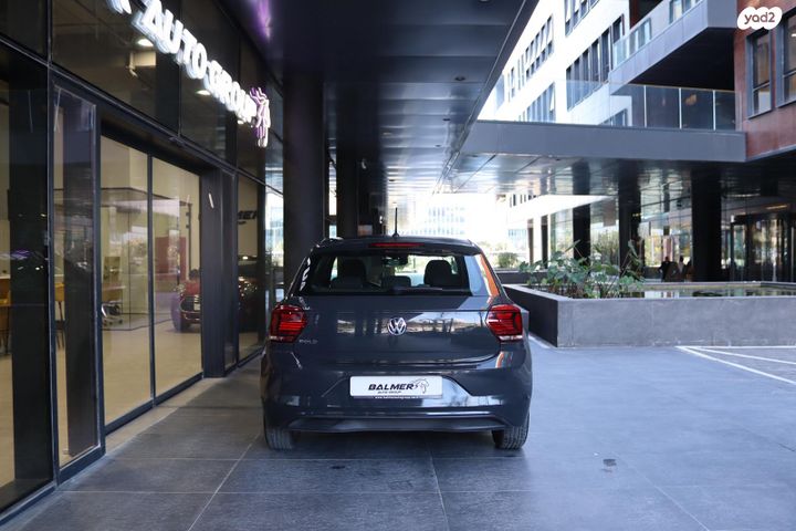 פולקסווגן פולו 