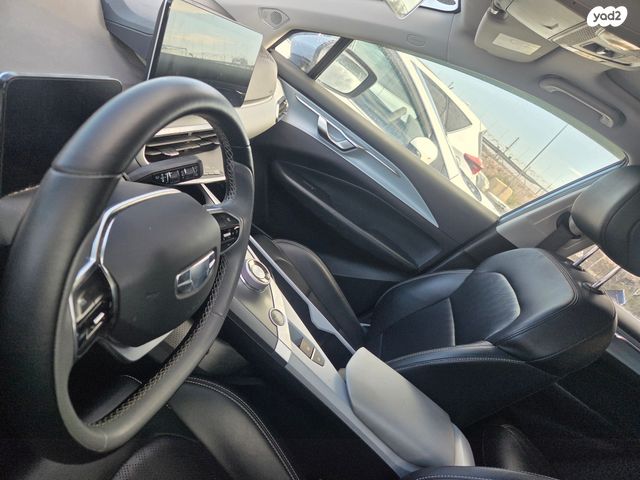 מודעת רכב ג׳ילי Geometry C 2