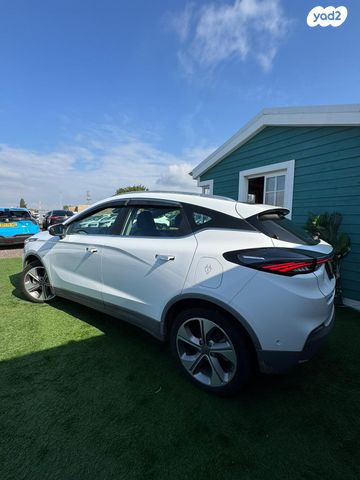 ג׳ילי Geometry C