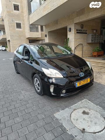 מודעת רכב טויוטה פריוס