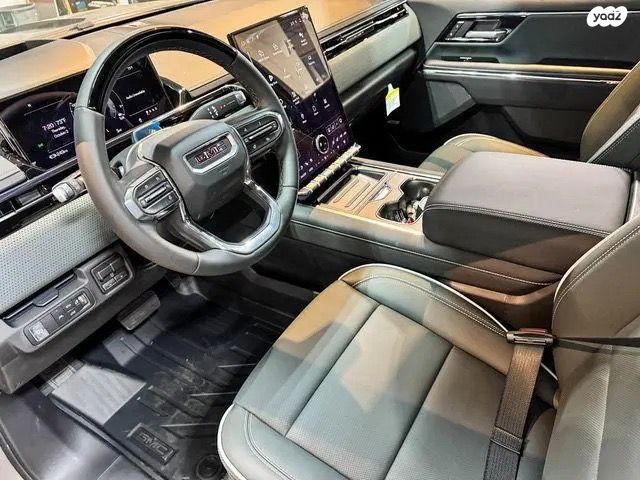 ג'י.אם.סי סיירה EV  