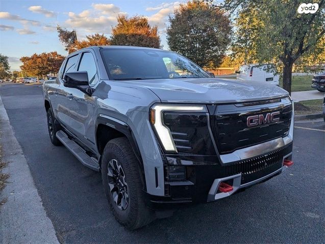 ג'י.אם.סי סיירה EV  