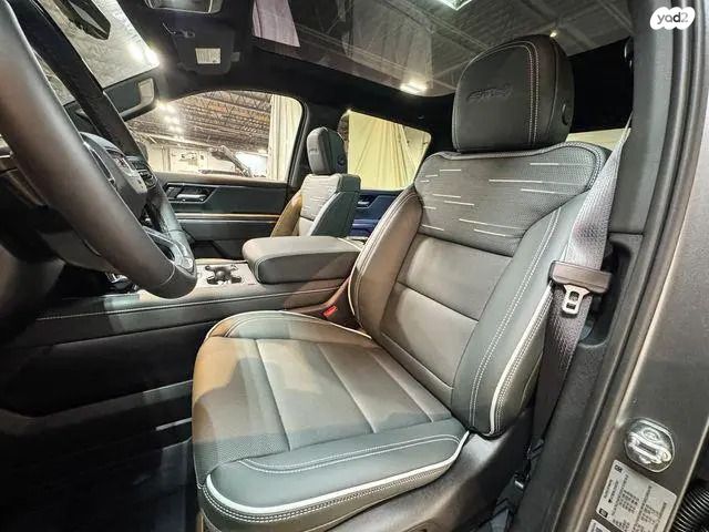 ג'י.אם.סי סיירה EV  