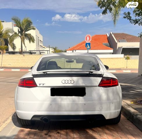 אאודי TT