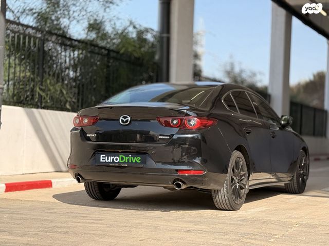 מאזדה 3