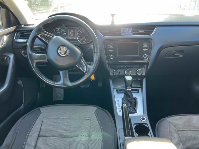 סקודה אוקטביה