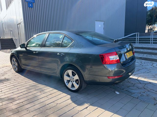 סקודה אוקטביה