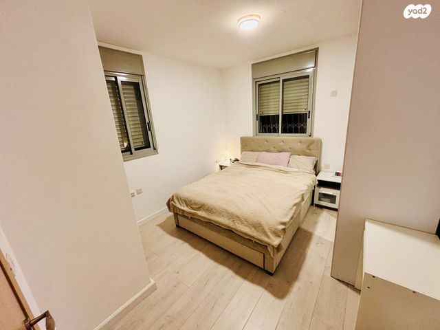 דירה, שדרות מקס ואמפרו שיין 6, רחובות החדשה, רחובות