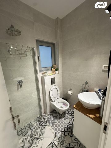 גג/ פנטהאוז, חטיבת אלכסנדרוני 6, מורשה, רמת השרון