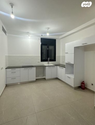 דירה, אמנון ליפקין שחק 1, נוף הטיילת, נתניה