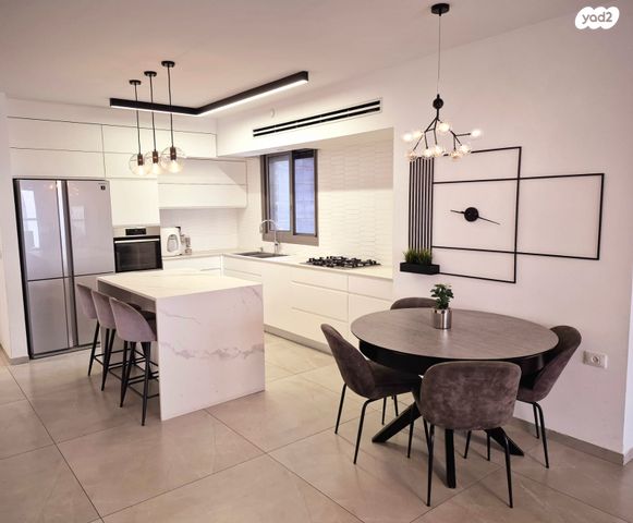 דירה, דרך הים 14, מתחם מרכזי, גני תקווה