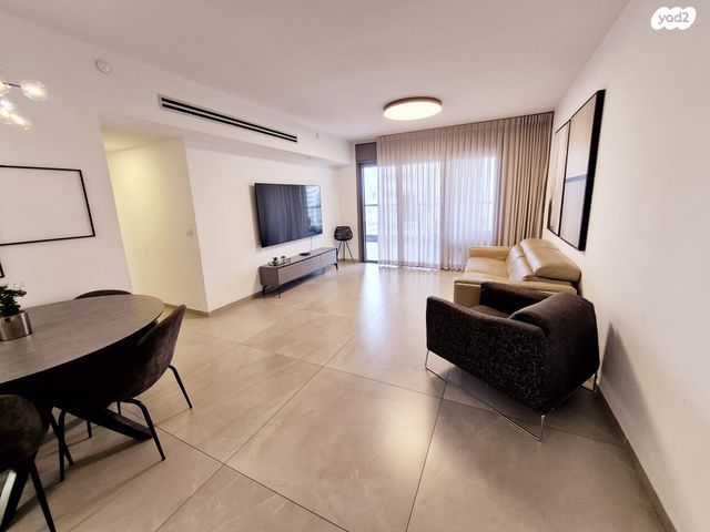 דירה, דרך הים 14, מתחם מרכזי, גני תקווה