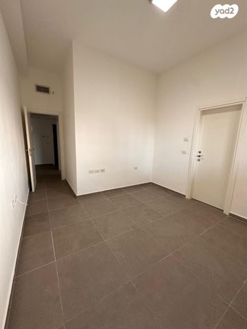 דירת גן, משה לוי 1, נאות שמיר, רמלה