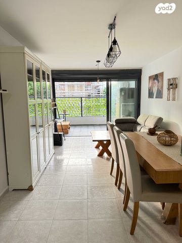 דירה, המעפילים 4, רובע ב', אשדוד