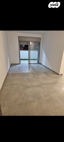 דירת גן, דרך הארגמן 11, שער הגיא מערב, יקנעם עילית