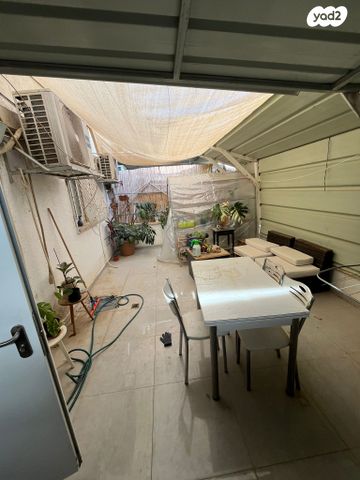 דירת גן, אברהם אבינו 61, שכונה ד', באר שבע