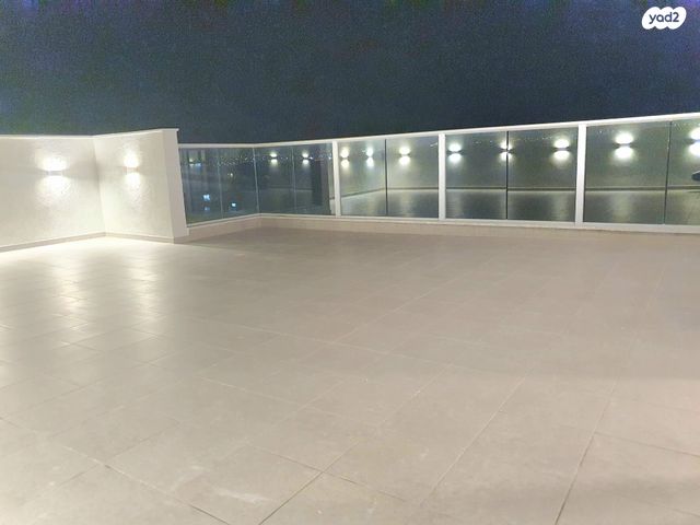 גג/ פנטהאוז, אליהו הנביא 44, פסגות אפק, ראש העין