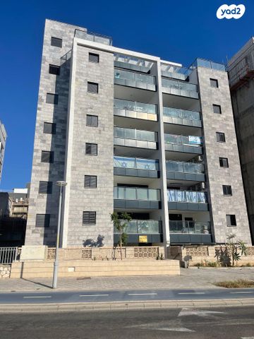 דירה, המעפילים 4, רובע ב', אשדוד