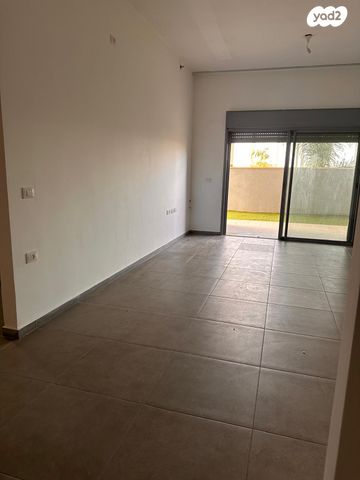 דירת גן, משה לוי 1, נאות שמיר, רמלה