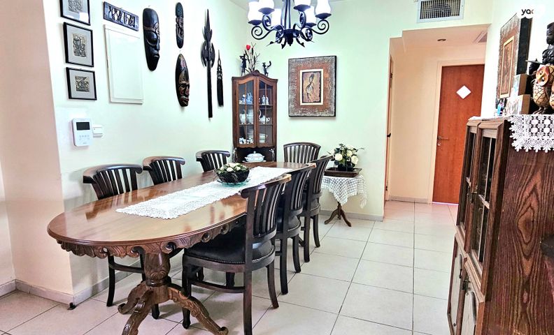 דירה, טרומפלדור 13, פועלים ד, כפר סבא