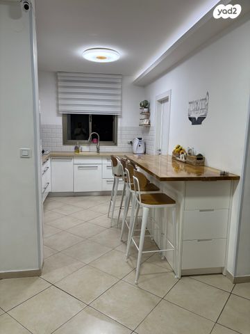 דירה, דליה רביקוביץ 18, קרית האמנים, מצליח, רמלה