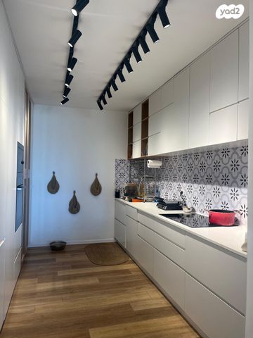 דירה, נחל פולג 25, צור יצחק, צור יצחק