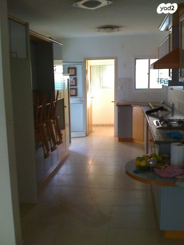 בית פרטי/ קוטג', שדרות עמק איילון 8, ורדים, שוהם