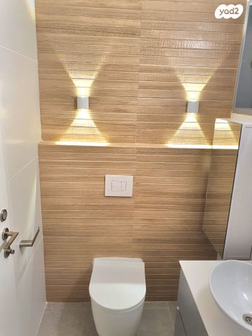 גג/ פנטהאוז, אליהו הנביא 44, פסגות אפק, ראש העין