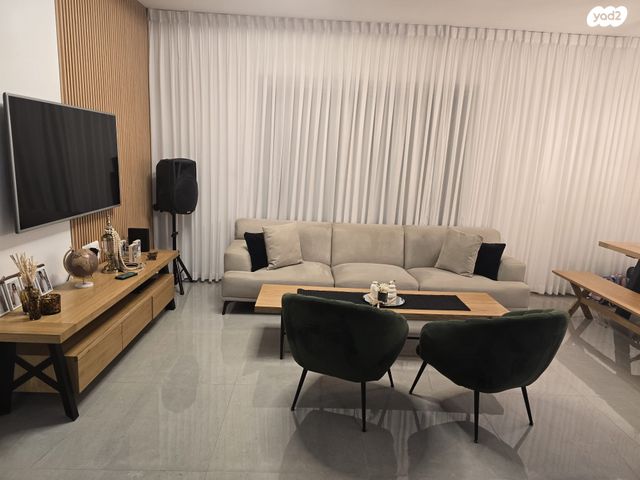 דו משפחתי, חטיבת קרייתי 1, קרית רבין, בית שאן