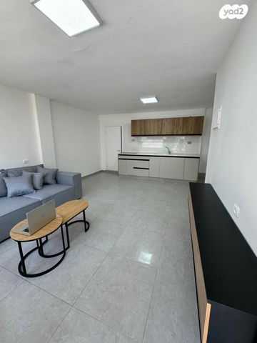 דירת גן, אברהם אבינו 61, שכונה ד', באר שבע