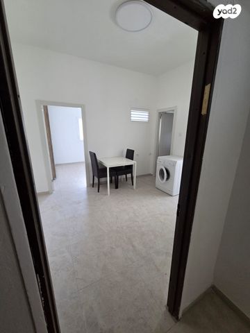 דירה, שדרות בנימין 4, מרכז העיר דרום, נתניה