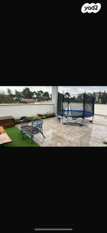 גג/ פנטהאוז, הדקלים 101, מרכז פרדס חנה, פרדס חנה כרכור