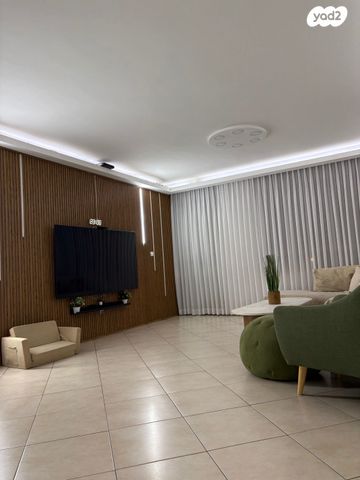 דירה, דליה רביקוביץ 18, קרית האמנים, מצליח, רמלה