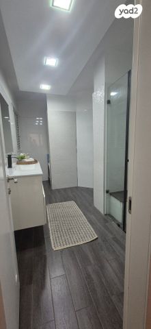 דירה, דקר 3, גני יער, לוד