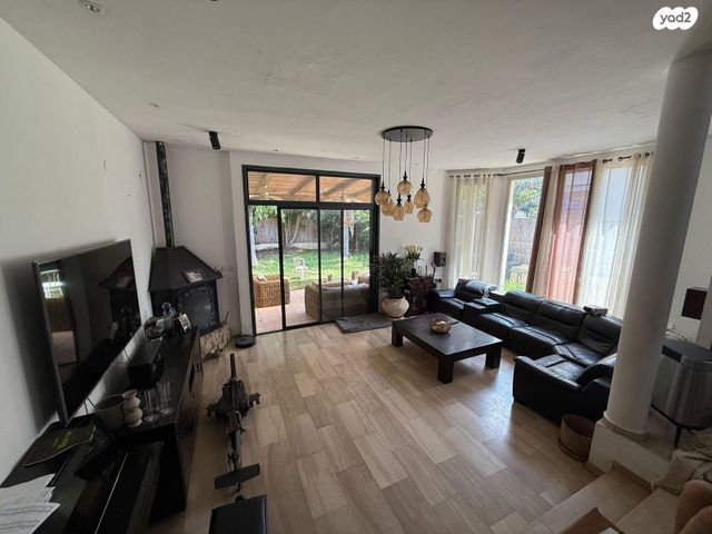 דו משפחתי, הורד 32, נאות הפרחים, גן יבנה