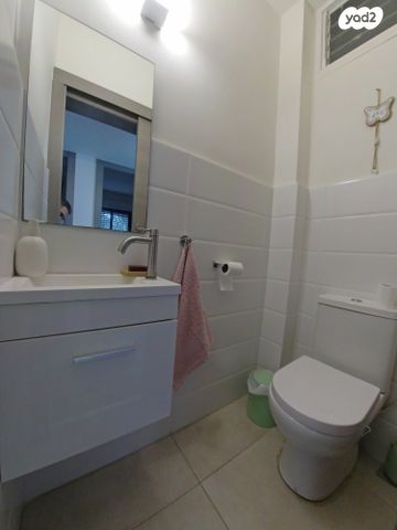 דירה, ה' באייר 100, נווה אפק, ראש העין