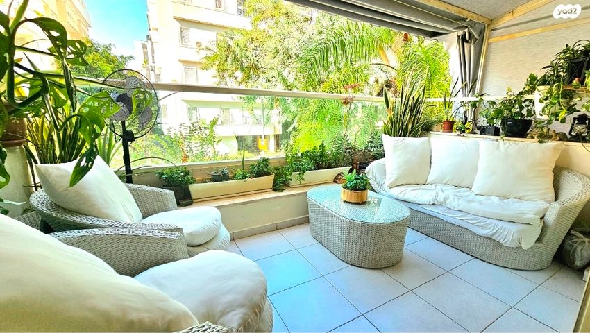 טרומפלדור 13