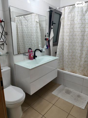 דירה, דרך יצחק בן ארי 2, רחובות החדשה, רחובות