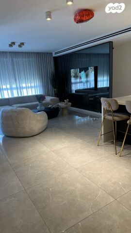 דירה, התזמורת 35, נאות אשלים, ראשון לציון