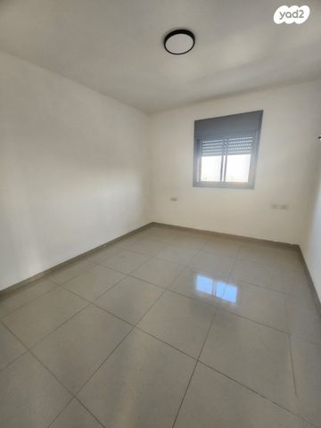 דירה, שמעון דהאן 32, שיכון עובדים, טבריה