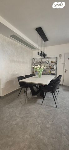 דירה, דקר 3, גני יער, לוד