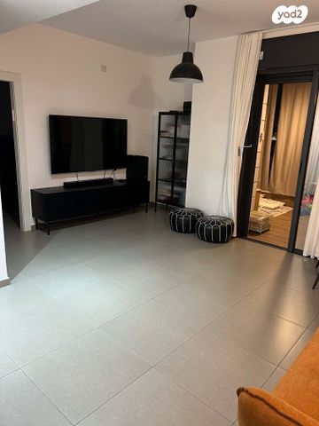 דירה, יצחק נבון 8, נאות אריאל שרון, קרית אונו