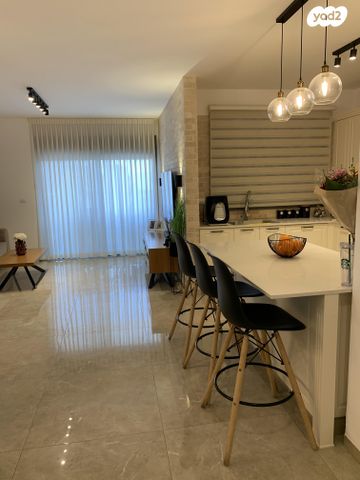 דירה, וינגייט 12, שיכון עובדים, טבריה