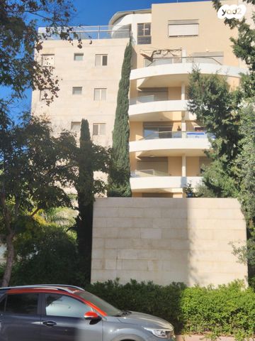 דירה, הרב שלום איפרגן 12, קרית השרון, נתניה