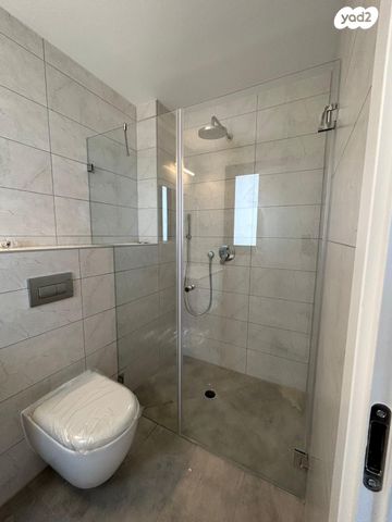 דירה, אמנון ליפקין שחק 6, נוף הטיילת, נתניה