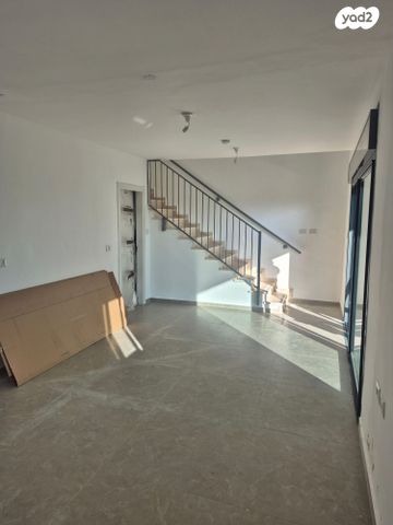 דירת גן, הדרים 1, יפה נוף, מעלות תרשיחא